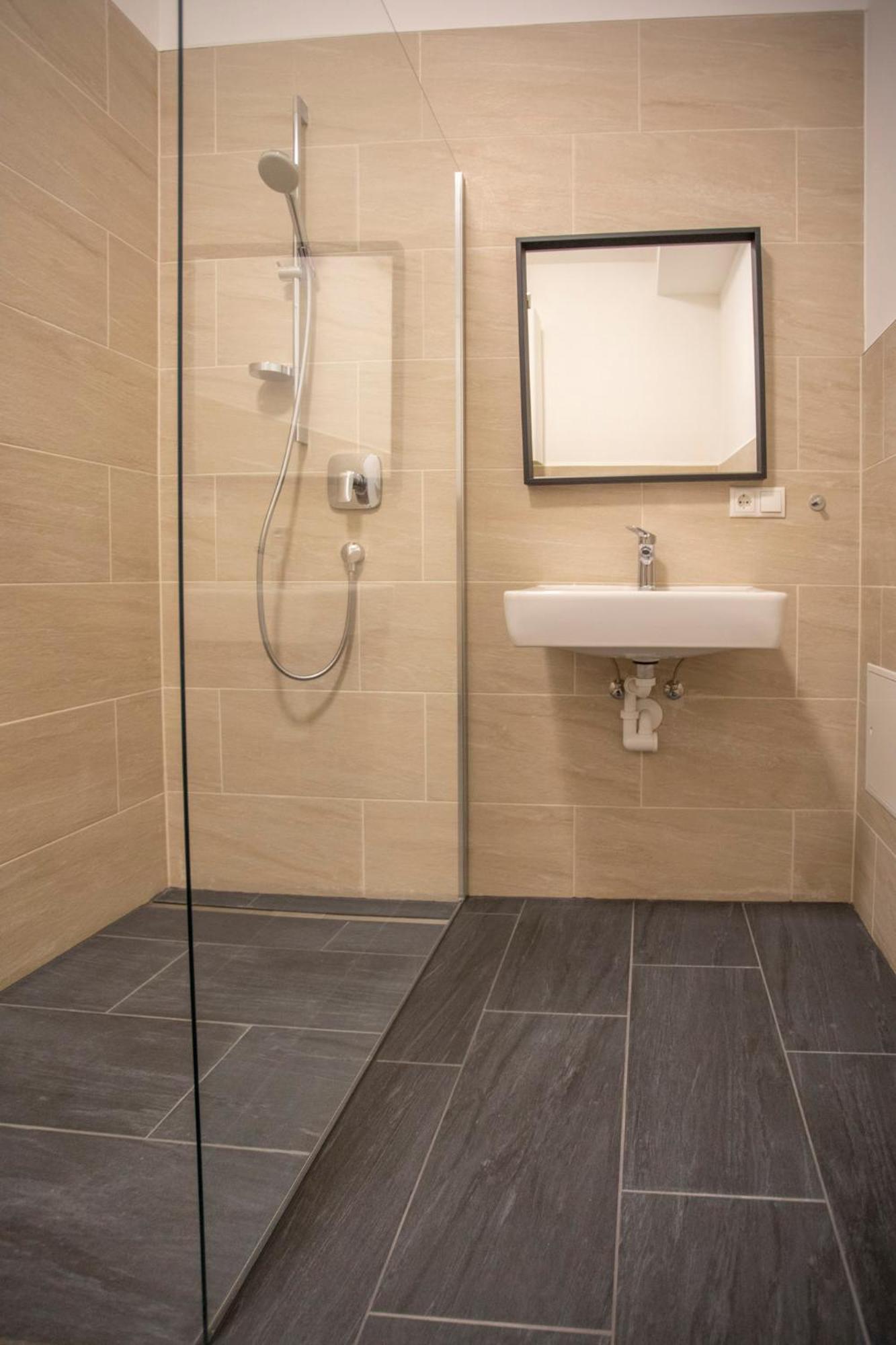 Innsbruck Urban Apartment I No Stairs I 24H Contactless Check-In Luaran gambar