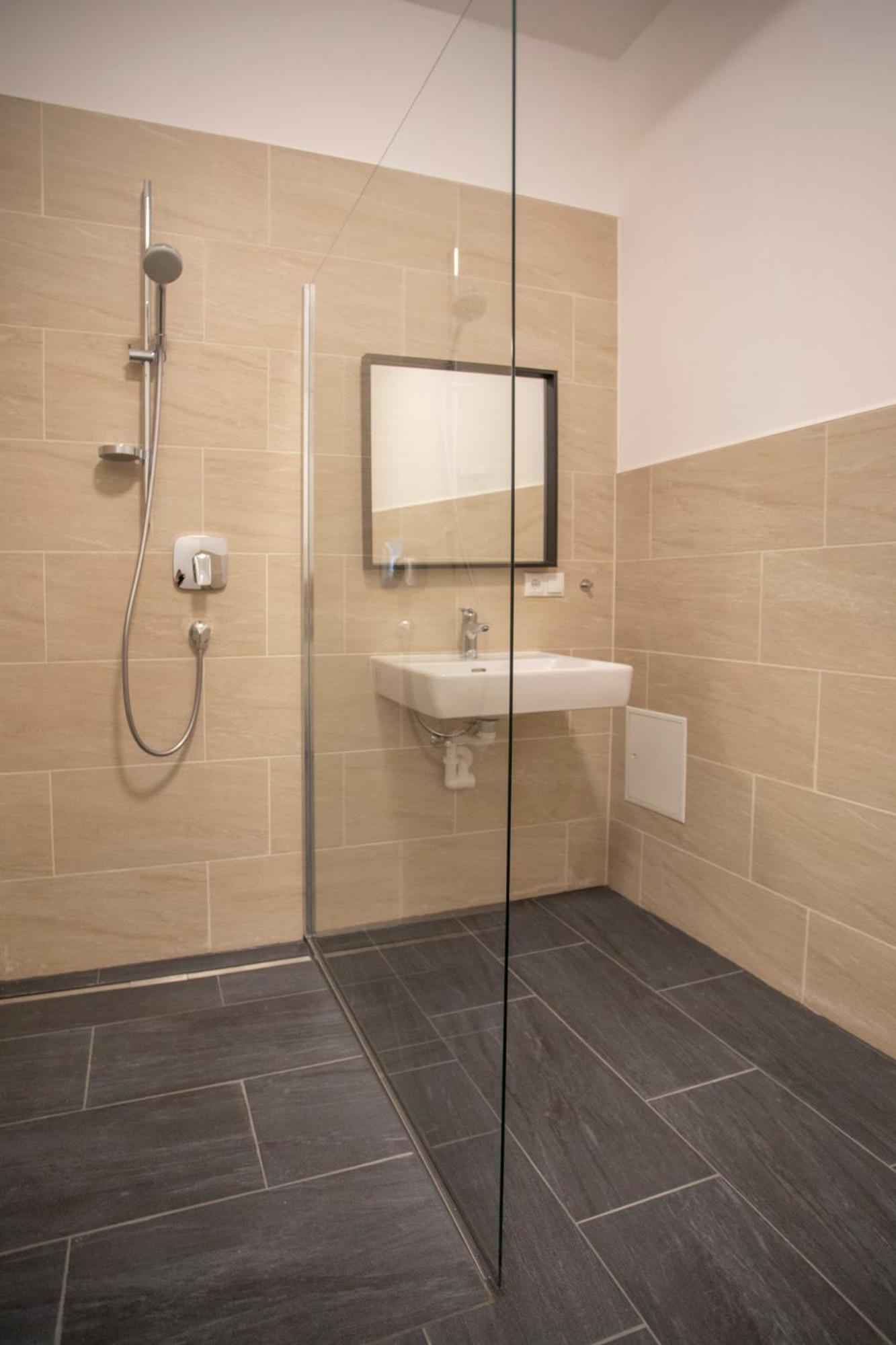 Innsbruck Urban Apartment I No Stairs I 24H Contactless Check-In Luaran gambar